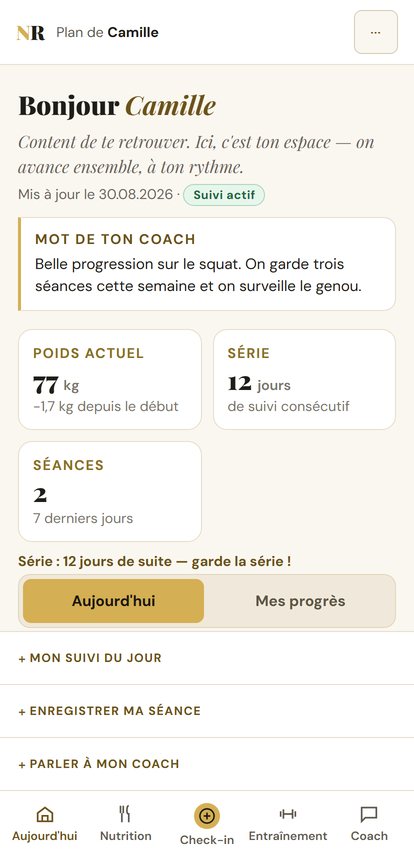 Capture de l'espace client : le mot du coach, le poids actuel, la série de jours suivis et les séances de la semaine